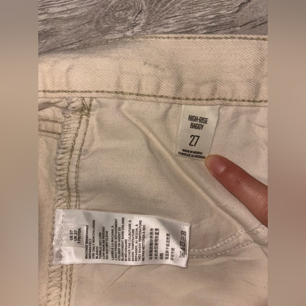 BDG CREAM HIGH RISE RIPPED JEANS - Picture 3 of 3